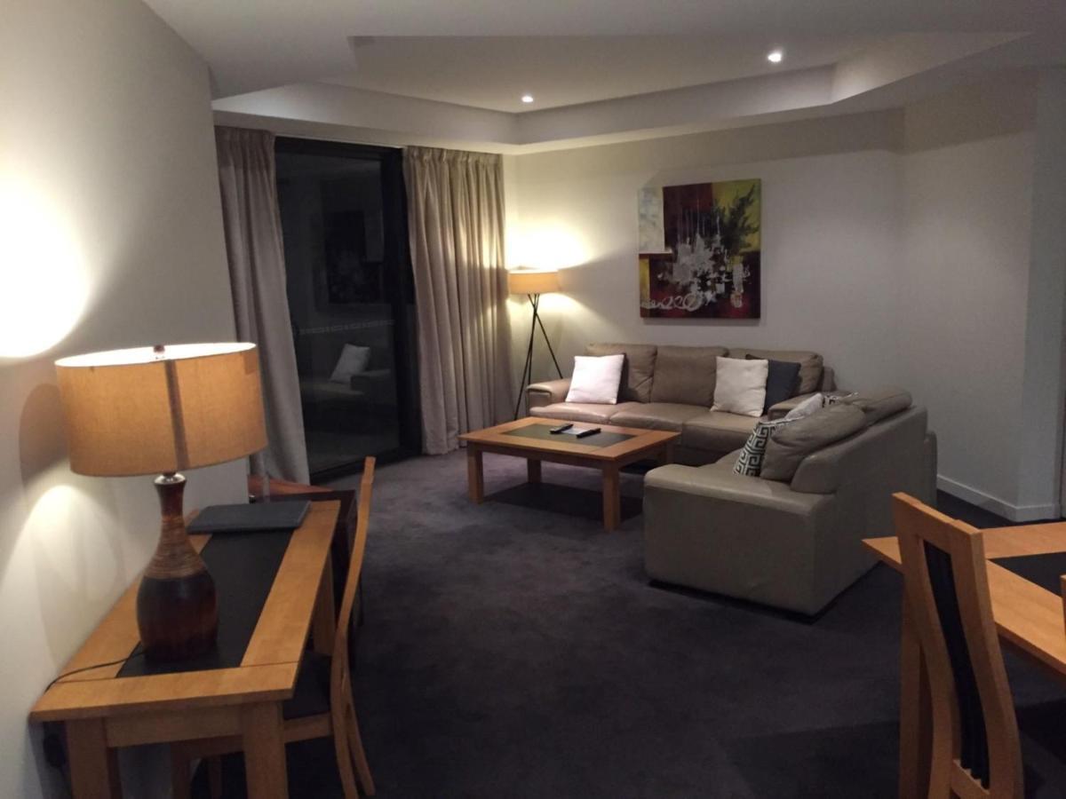 Grand Mercure Allegra Hervey Bay Zewnętrze zdjęcie Living room of a two-bedroom apartment