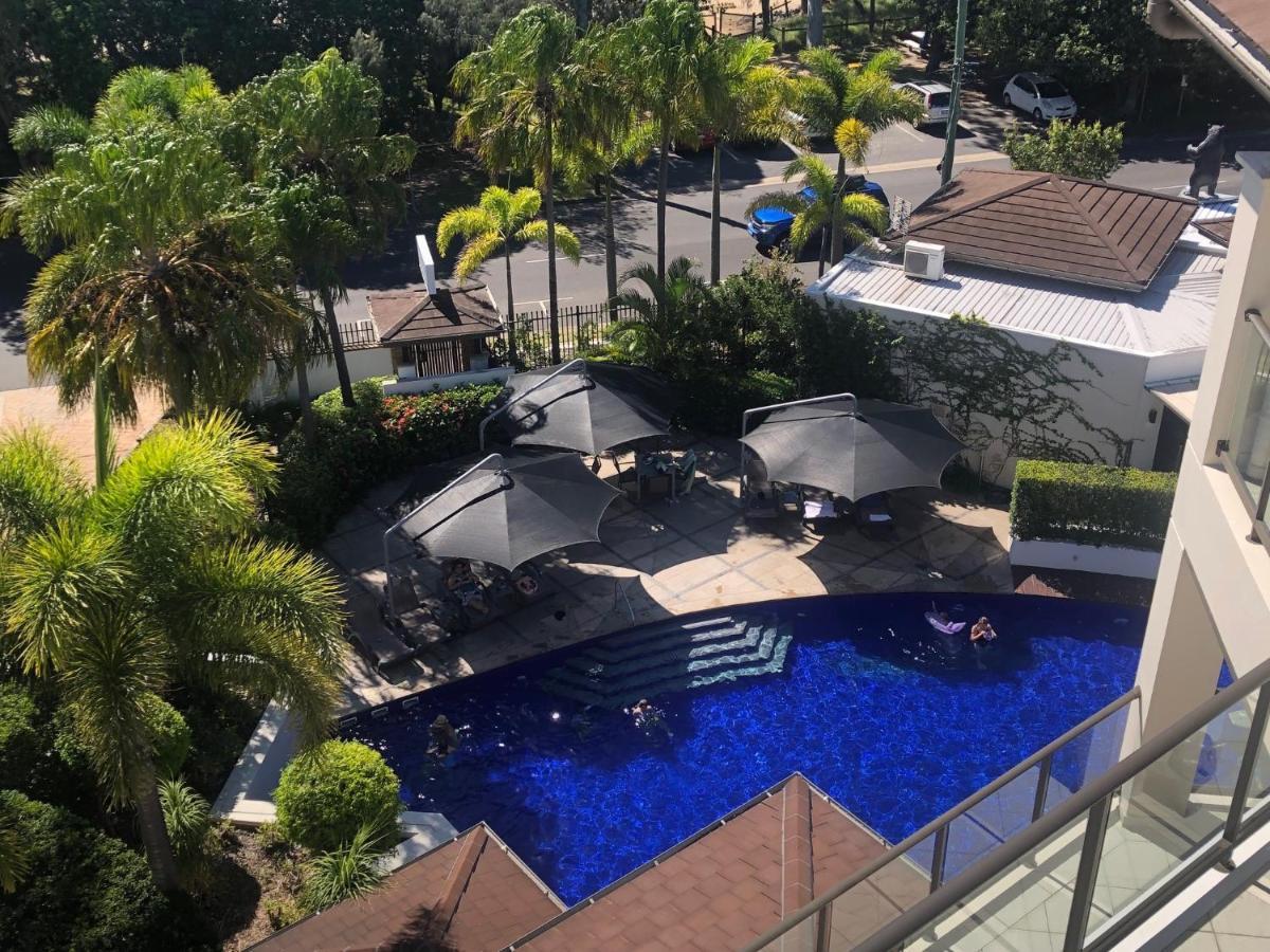 Grand Mercure Allegra Hervey Bay Zewnętrze zdjęcie The pool at the hotel