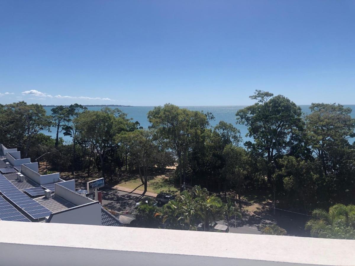 Grand Mercure Allegra Hervey Bay Zewnętrze zdjęcie View of Moreton Bay from the University of Queensland St Lucia campus
