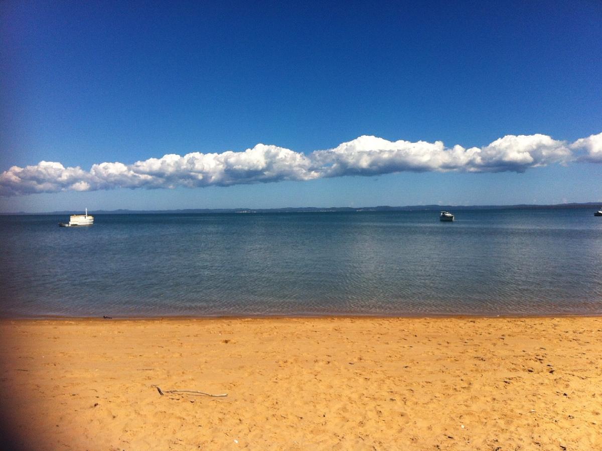 Grand Mercure Allegra Hervey Bay Zewnętrze zdjęcie View of the bay from the beach