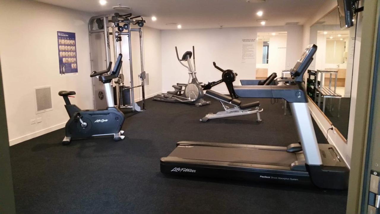 Grand Mercure Allegra Hervey Bay Zewnętrze zdjęcie A typical gym