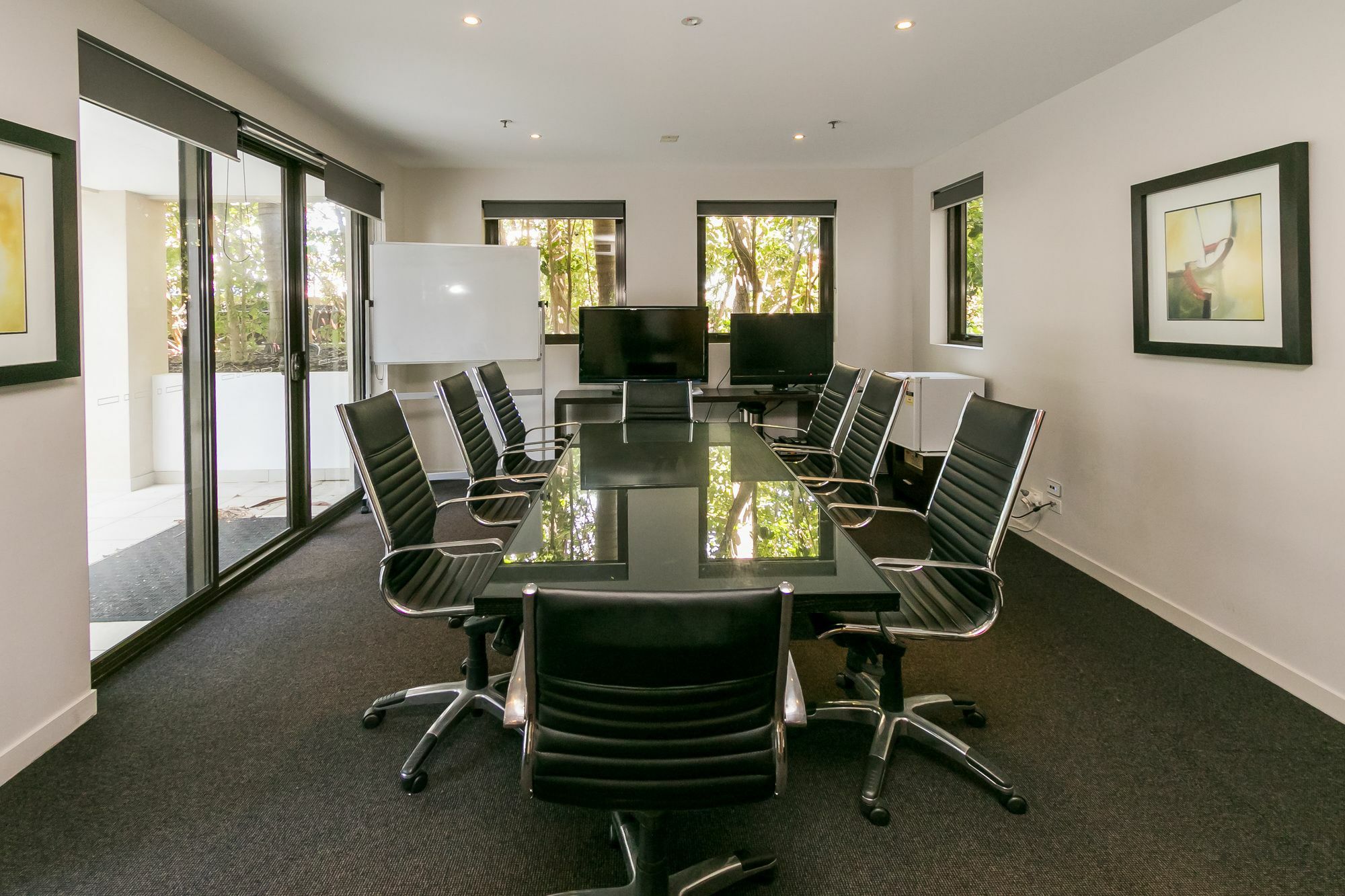 Grand Mercure Allegra Hervey Bay Zewnętrze zdjęcie Boardroom at the University of Waikato